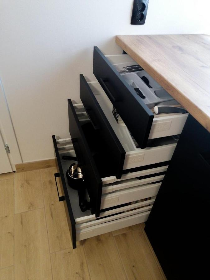Evita Studio Apartment 카를로바츠 외부 사진
